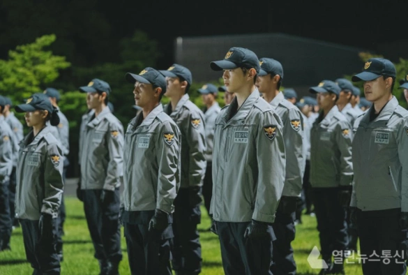 Кадр из дорамы Копы-новички