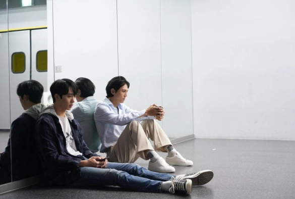 Кадр из дорамы За кадром