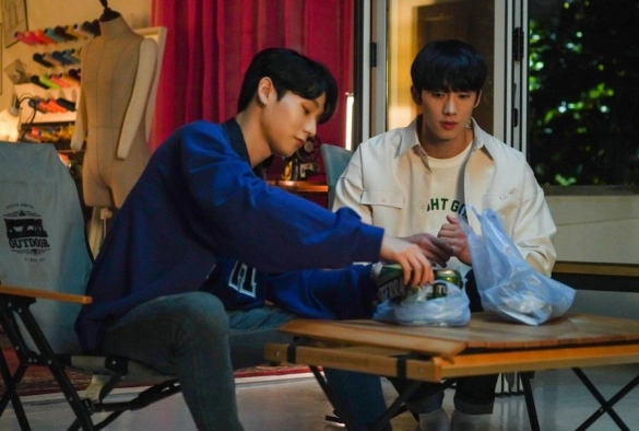 Кадр из дорамы За кадром