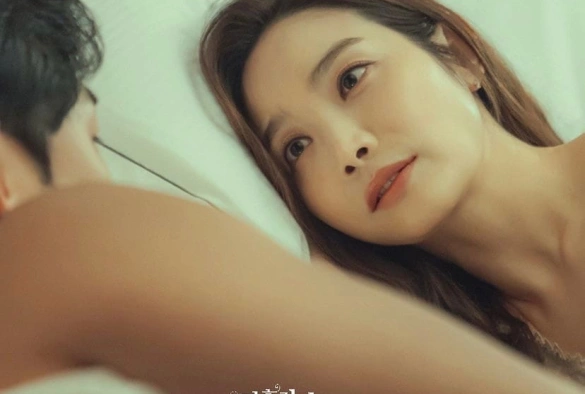 Кадр из дорамы Брачная лирика 3 сезон