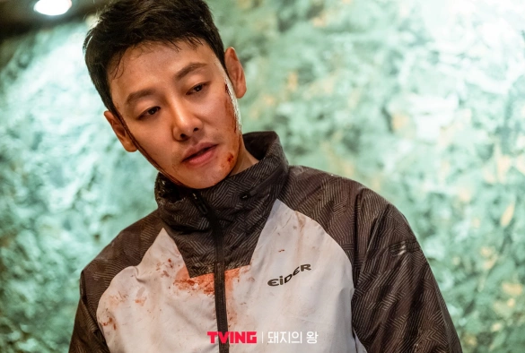 Кадр из дорамы Король свиней