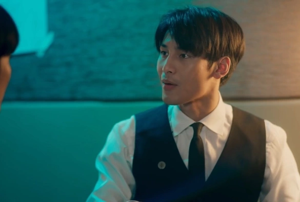 Кадр из дорамы КиннПорш