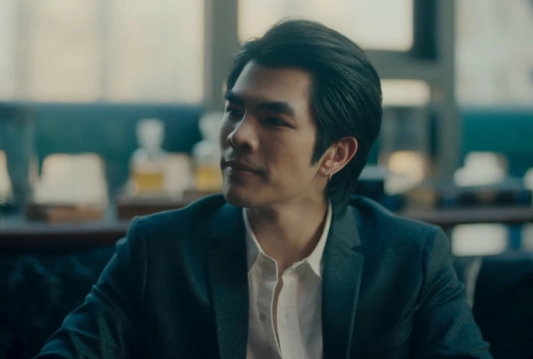 Кадр из дорамы КиннПорш