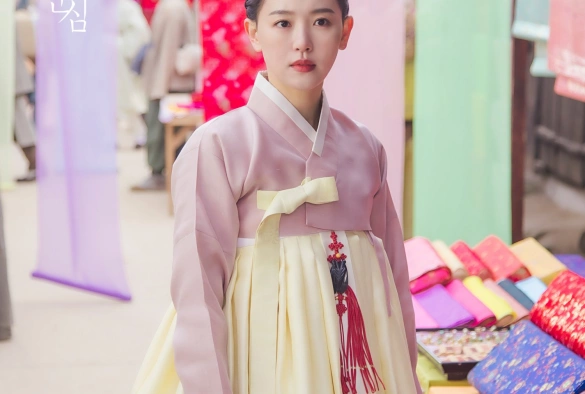 Кадр из дорамы Красное сердце