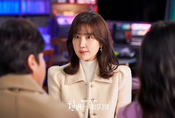 Кадр из дорамы Прекрасный Хён Джэ