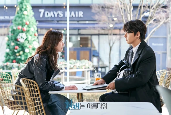 Кадр из дорамы Прекрасный Хён Джэ