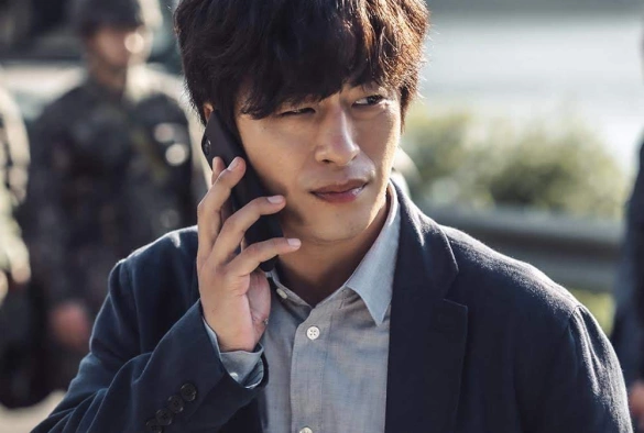 Кадр из дорамы Чудовищный