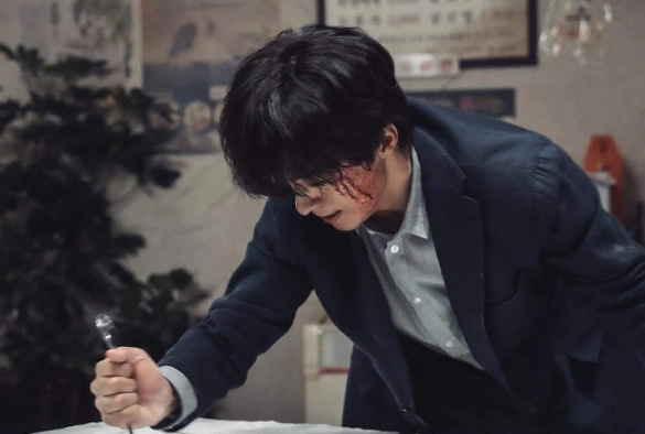 Кадр из дорамы Чудовищный