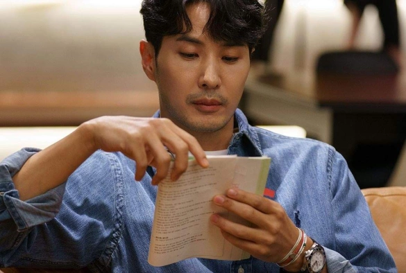 Кадр из дорамы Поцелуй шестого чувства