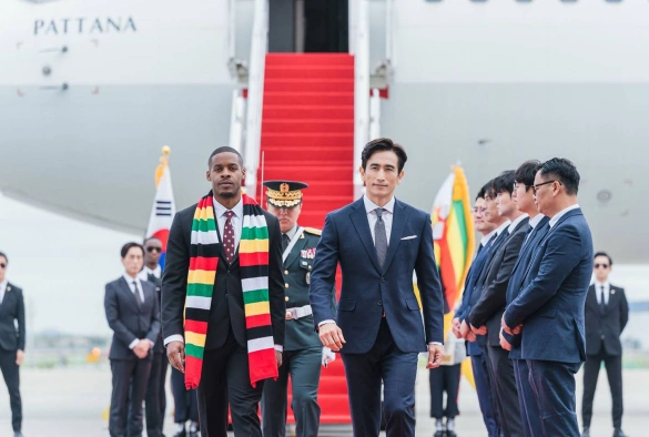 Кадр из дорамы Семья Голубого дома