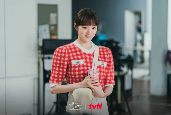 Кадр из дорамы Падающая звезда