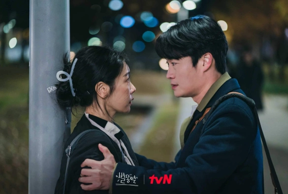 Кадр из дорамы Падающая звезда