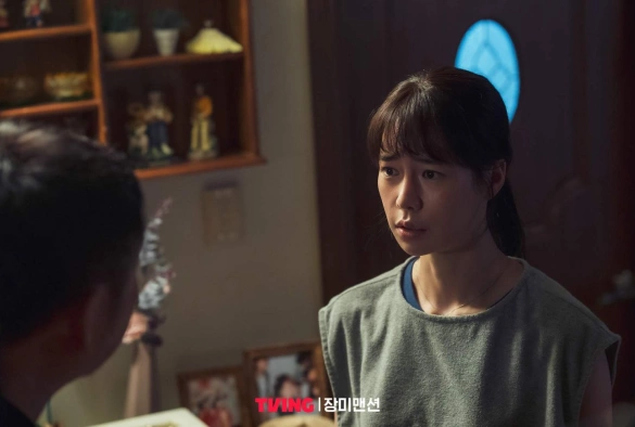 Кадр из дорамы Особняк