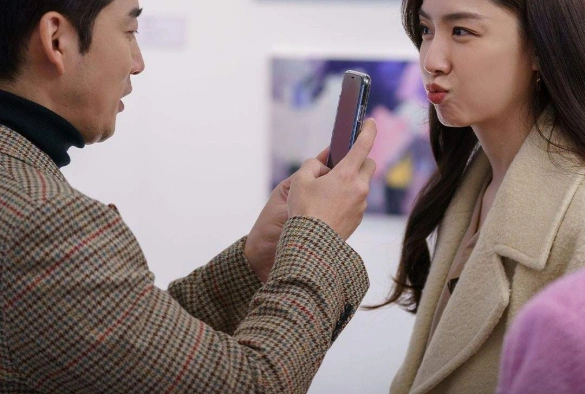 Кадр из дорамы Поцелуй шестого чувства