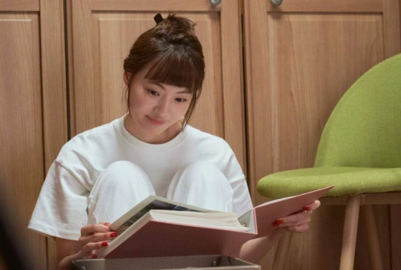 Кадр из дорамы Ведьма жива