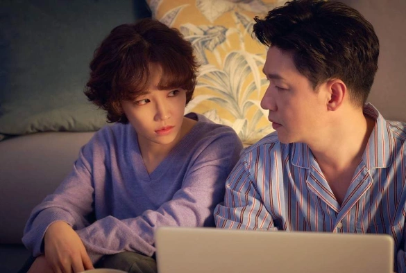 Кадр из дорамы Ведьма жива