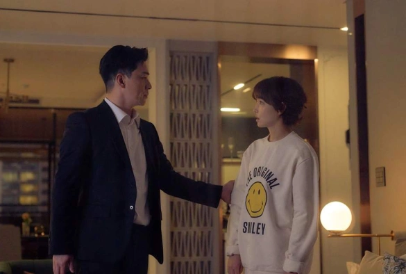 Кадр из дорамы Ведьма жива