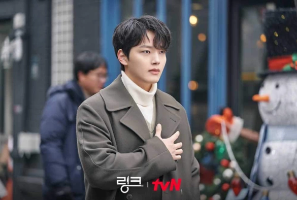 Кадр из дорамы Связь