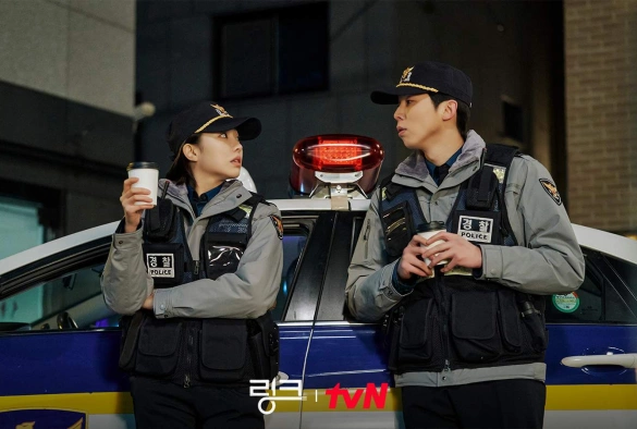 Кадр из дорамы Связь