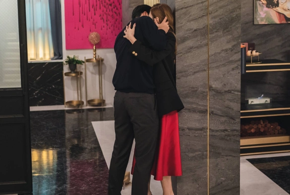 Кадр из дорамы Спонсор