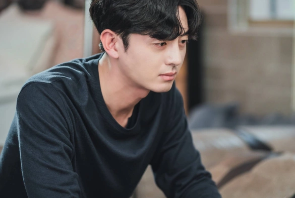 Кадр из дорамы Спонсор