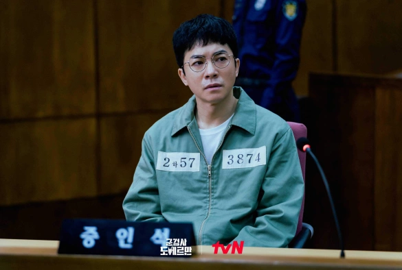 Кадр из дорамы Военный прокурор До Бэ Ман