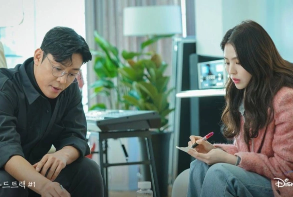 Кадр из дорамы Саундтрек номер один