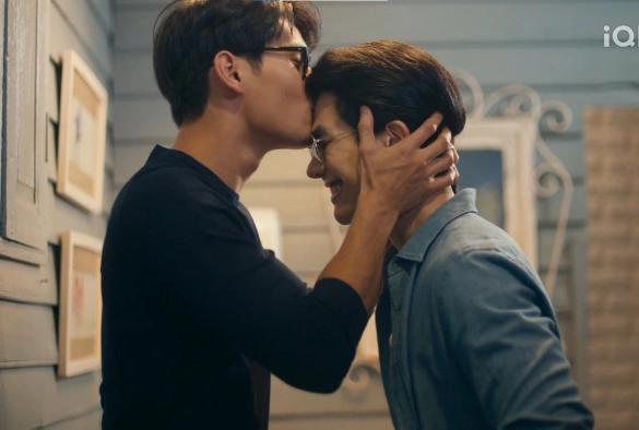 Кадр из дорамы КиннПорш