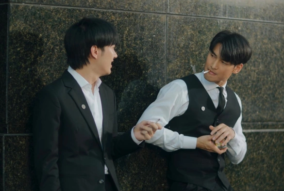 Кадр из дорамы КиннПорш