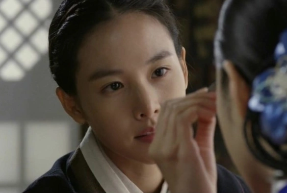 Кадр из дорамы Лицо короля