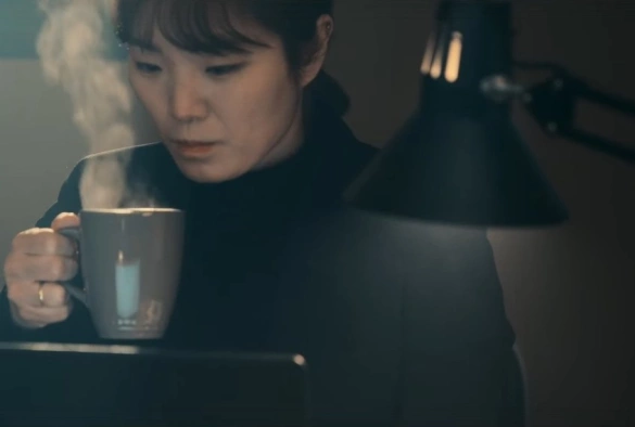 Кадр из дорамы Ад в сети: Разоблачение интернет-кошмара