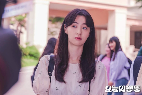 Кадр из дорамы Сегодняшний вебтун