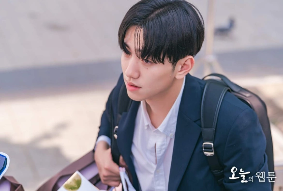 Кадр из дорамы Сегодняшний вебтун