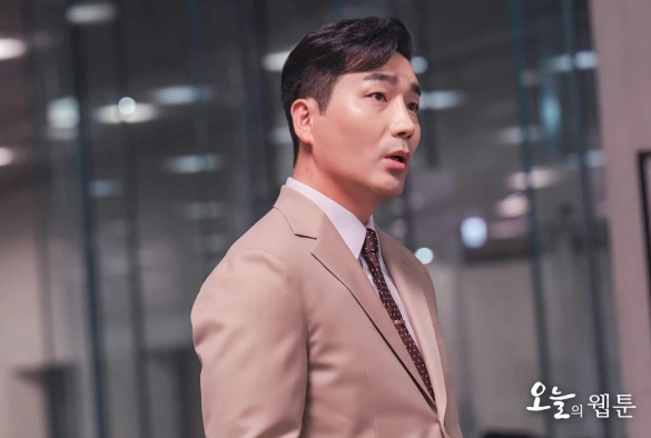 Кадр из дорамы Сегодняшний вебтун