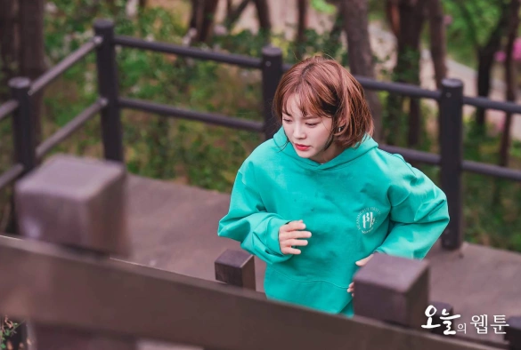 Кадр из дорамы Сегодняшний вебтун