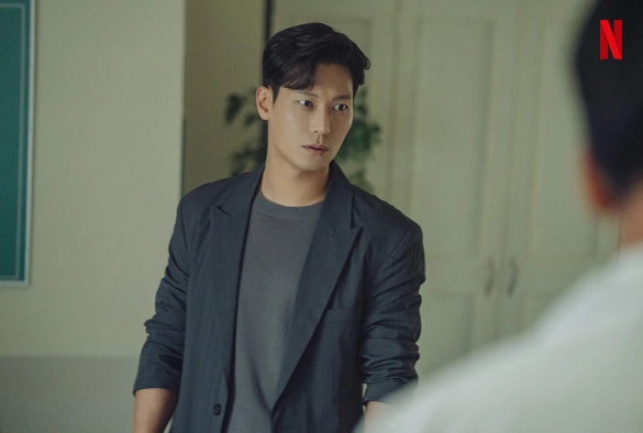 Кадр из дорамы Невеста в чёрном