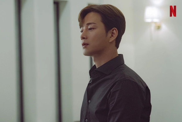 Кадр из дорамы Невеста в чёрном