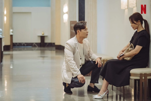 Кадр из дорамы Невеста в чёрном