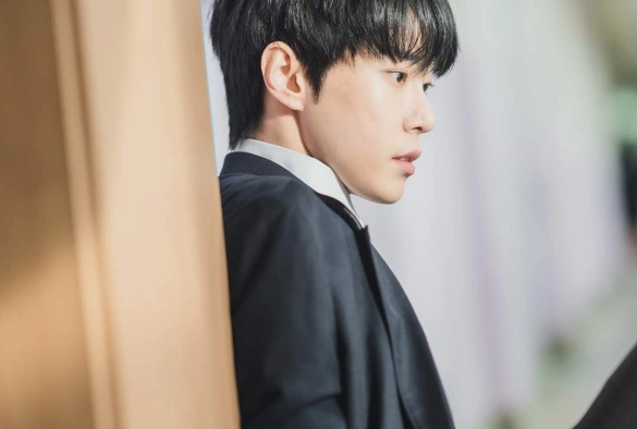 Кадр из дорамы Незнакомцу, который не любит меня