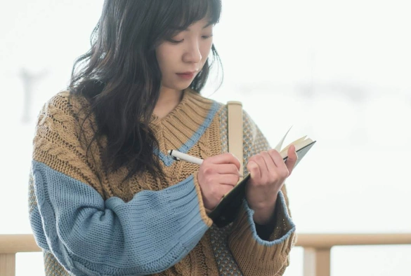 Кадр из дорамы Незнакомцу, который не любит меня