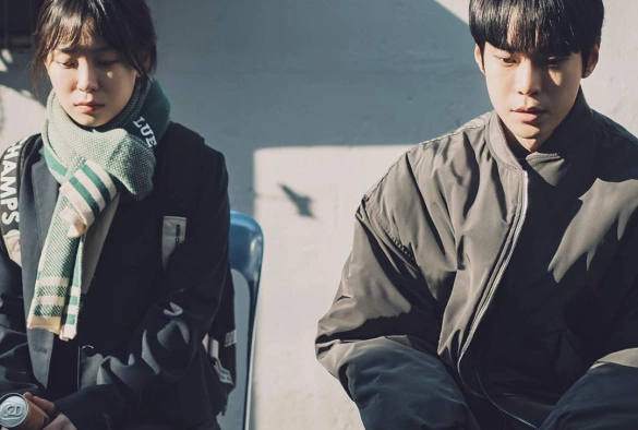 Кадр из дорамы Незнакомцу, который не любит меня