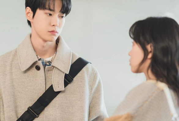 Кадр из дорамы Незнакомцу, который не любит меня