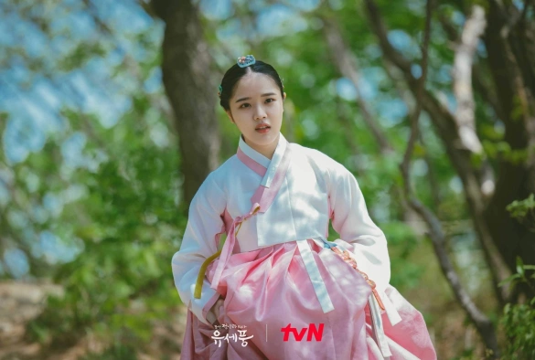 Кадр из дорамы Чосонский психиатр Ю Се Пун