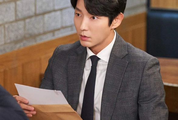 Кадр из дорамы Моя жизнь снова