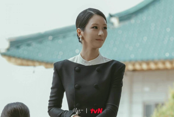 Кадр из дорамы Скандал Евы