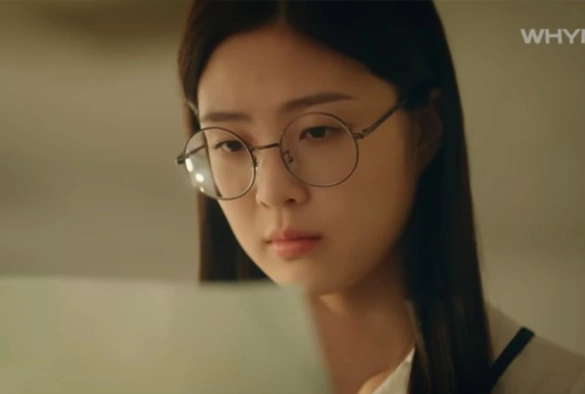 Кадр из дорамы Аккаунт удалён