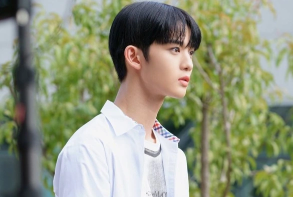 Кадр из дорамы Аккаунт удалён