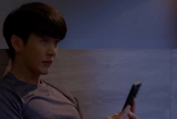 Кадр из дорамы Босс и я (тайская версия)