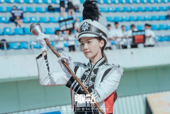 Кадр из дорамы Болтун