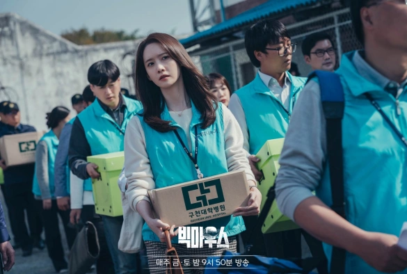 Кадр из дорамы Болтун